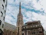 © Pexels | Igorejov Blick auf den Turm des Stephansdoms in der Wiener Innenstadt