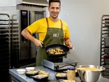 Regional vegan: Vom Schweinestall zur Tempeh-Produktion – Interview mit Hannes Weichhart von Zack die Bohne