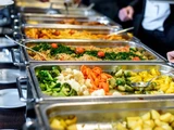 © -- Vegan in der Gemeinschaftsverpflegung – ein klarer Gewinn für Klima, Gesundheit und Kosten