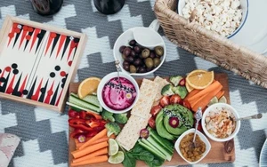 © -- Vegane Rezepte für Picknicks & Partys