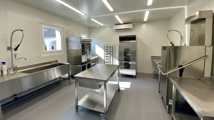 tempeh-produktion_c_erlebensmittel_gmbh.jpg