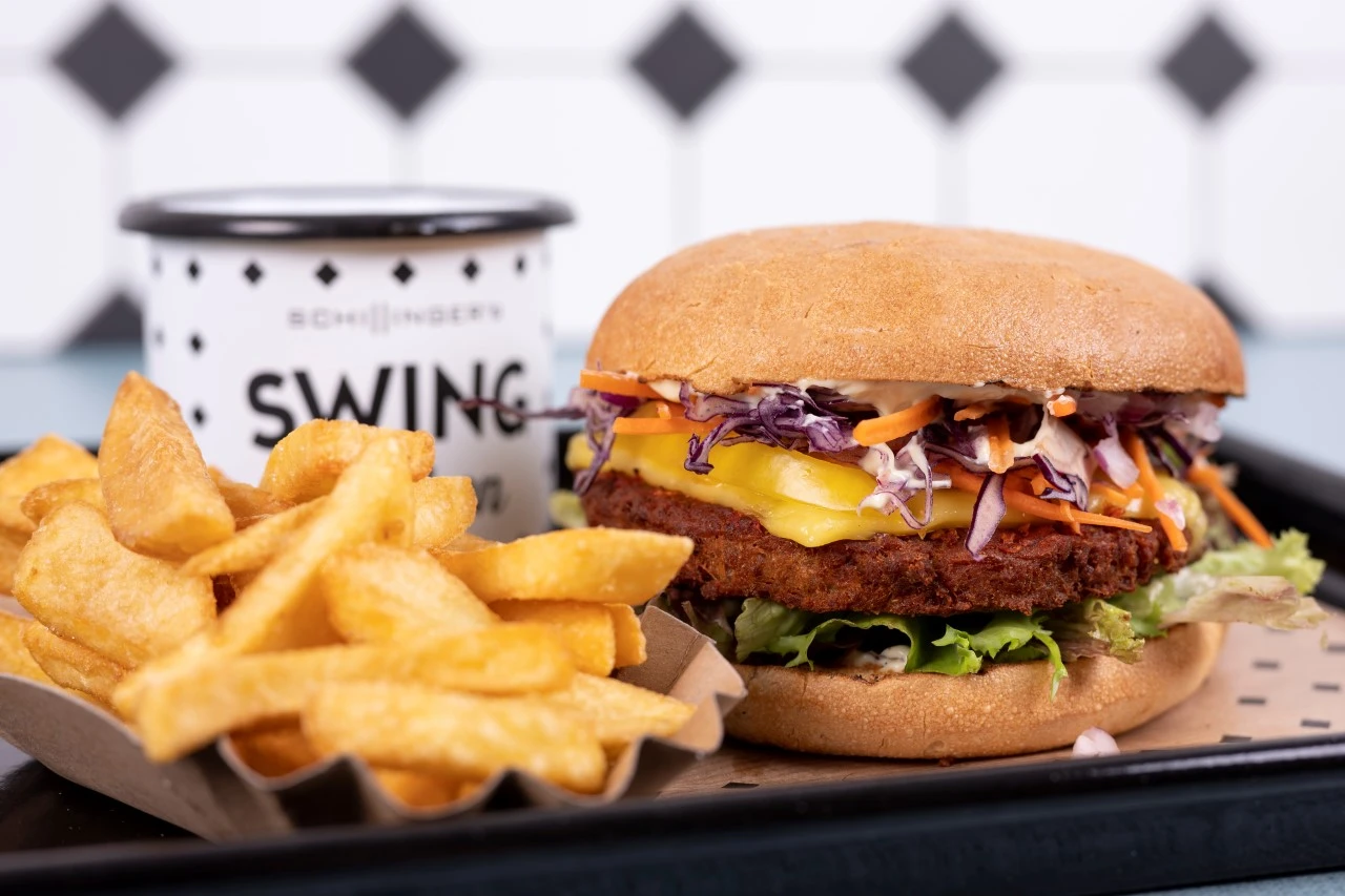 mealswingkitchen_small.jpg