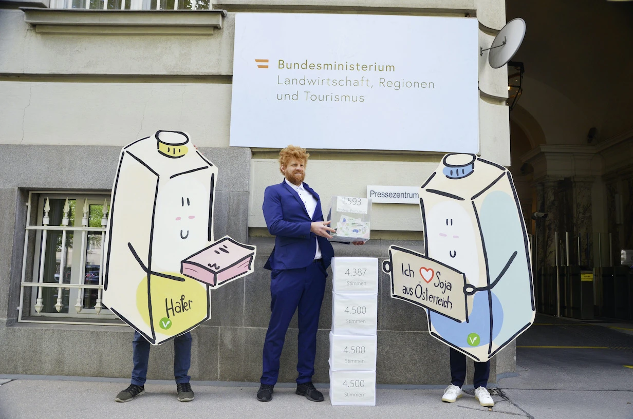 petition_uebergabe_01.jpg